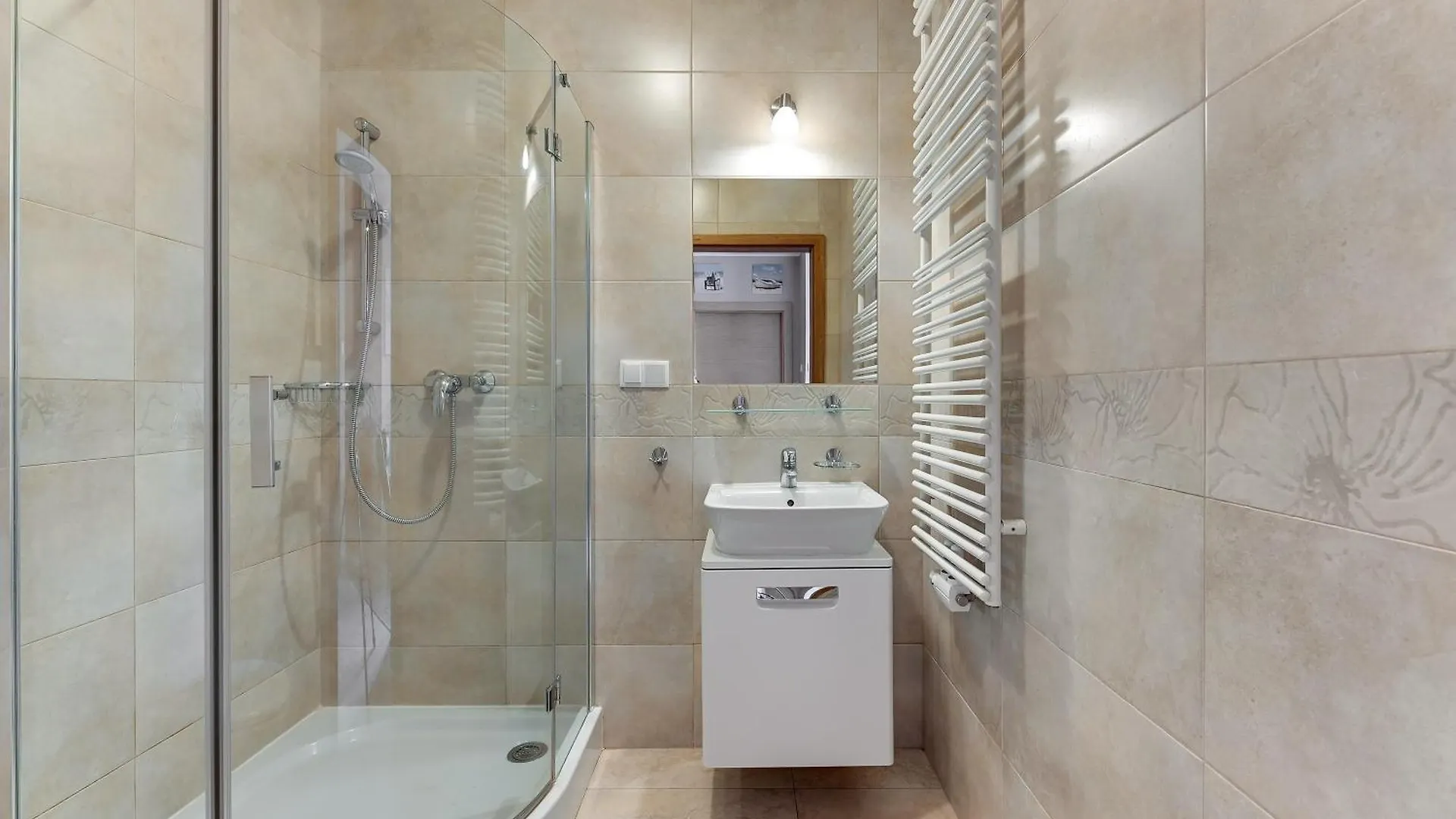Flatbook - City Center Apartments Dwie Motlawy Gdansk 0*,  Poland